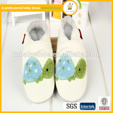 2015 neues Modell China fertigt neugeborenen Kuh Leder Baby Schuh